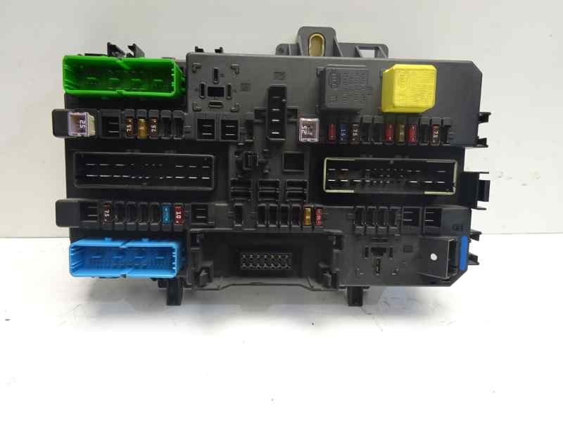Recambio de caja reles / fusibles para opel astra h berlina enjoy referencia OEM IAM 13145014 5DK00866901 