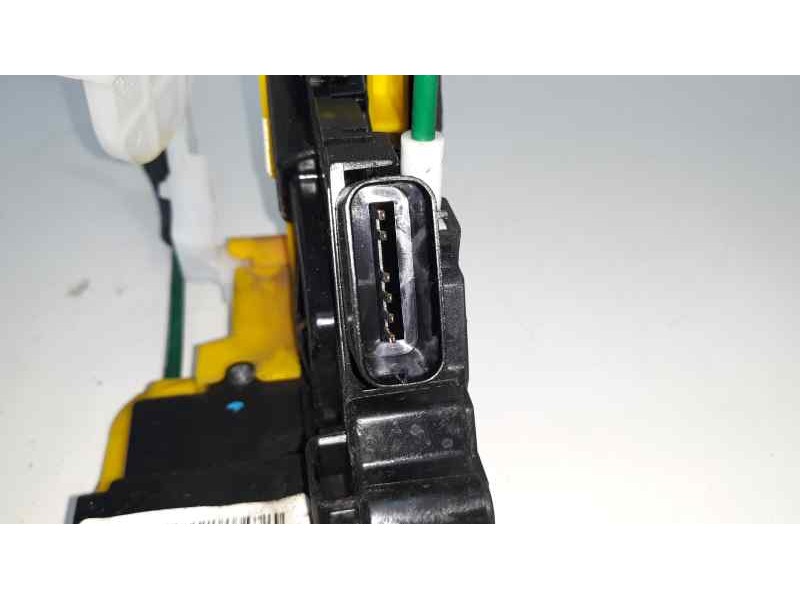 Recambio de cerradura puerta delantera derecha para hyundai i30 (gd) classic referencia OEM IAM 81320A6000  