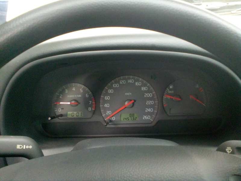 volvo v40 familiar del año 2001