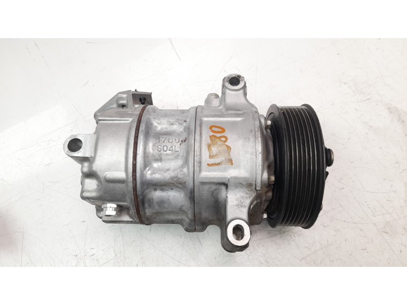 Recambio de compresor aire acondicionado para renault megane iv berlina 5p 1.2 tce energy referencia OEM IAM 926001268R 320024G 