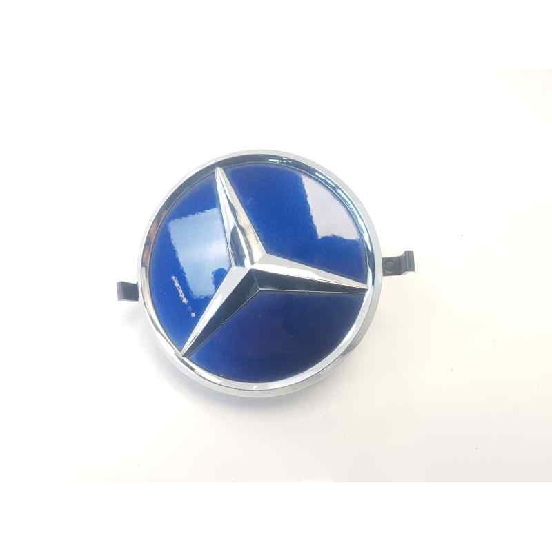 Recambio de molduras traseras para mercedes-benz clase c coupe (w205) c 220 d (205.304) referencia OEM IAM A2057520200  