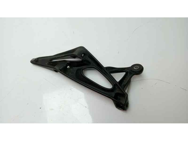 Recambio de estribo para bmw k 1300 s/r/gt k1300 r referencia OEM IAM 7660170  