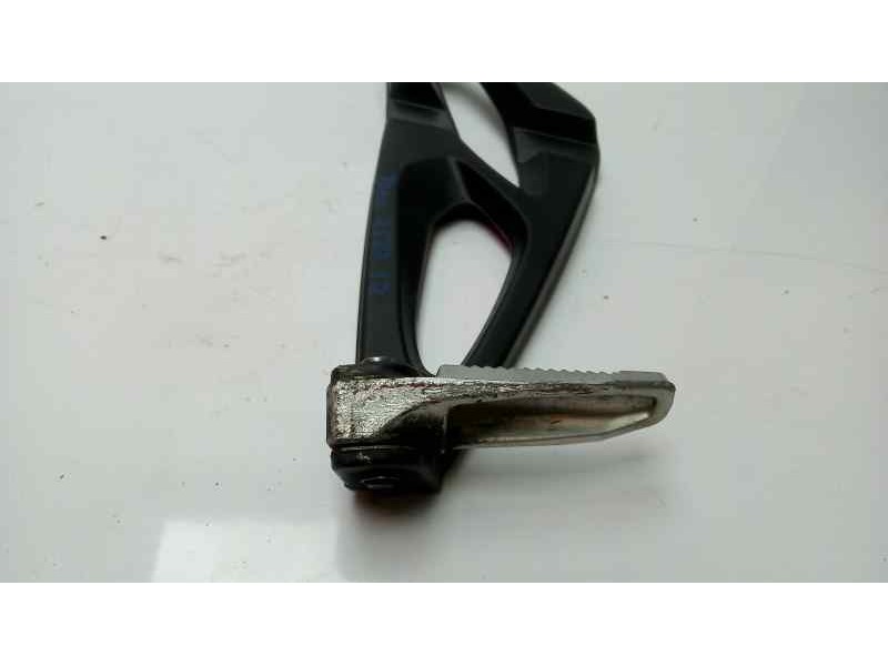 Recambio de estribo para bmw k 1300 s/r/gt k1300 r referencia OEM IAM 7660169  