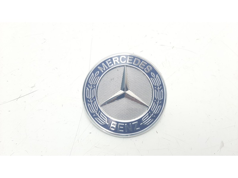 Recambio de moldura para mercedes-benz clase a (w176) 1.5 cdi cat referencia OEM IAM 2188170116  