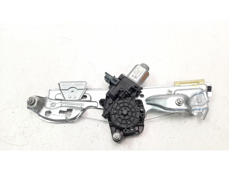 Recambio de elevalunas trasero izquierdo para renault megane iv berlina 5p 1.2 tce energy referencia OEM IAM 827218403R  