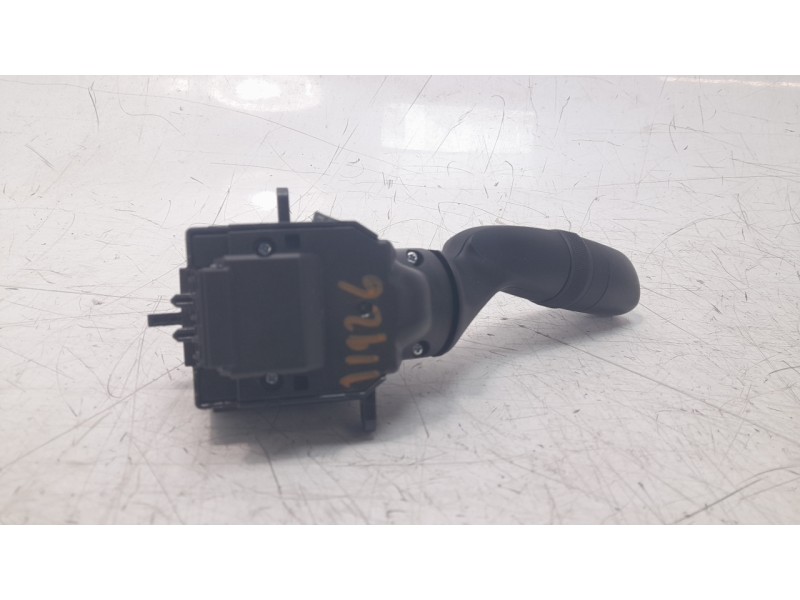 Recambio de mando intermitentes para toyota corolla (e21) hybrid style referencia OEM IAM 8432902040  