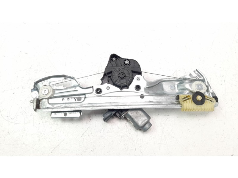 Recambio de elevalunas trasero izquierdo para renault megane iv berlina 5p 1.2 tce energy referencia OEM IAM 827218403R  