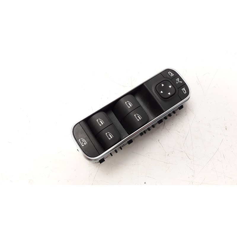 Recambio de mando elevalunas delantero izquierdo para mercedes-benz clase gla (bm 247) 1.3 cat referencia OEM IAM A1679059803  