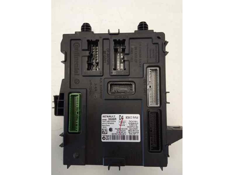Recambio de caja reles / fusibles para renault megane iv grandtour zen referencia OEM IAM 284B13506R 284B13506R A2C3779780500