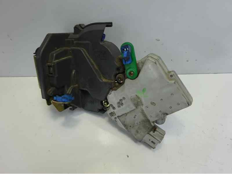 Recambio de cerradura puerta trasera derecha para nissan x-trail (t30) 2.2 dci diesel cat referencia OEM IAM 825528H710  