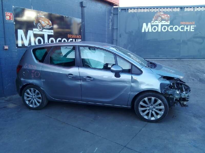 opel meriva b del año 2010