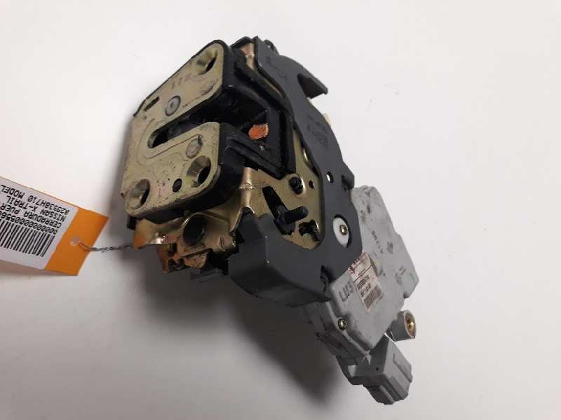 Recambio de cerradura puerta trasera izquierda para nissan x-trail (t30) 2.2 dci diesel cat referencia OEM IAM 825538H710  