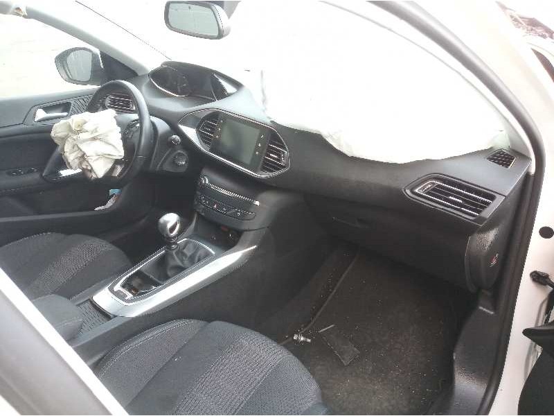 peugeot 308 del año 2017