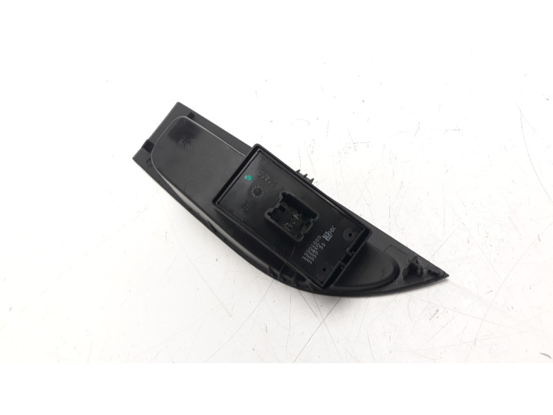 Recambio de mando elevalunas trasero derecho para opel astra j lim. selective referencia OEM IAM 13301888  