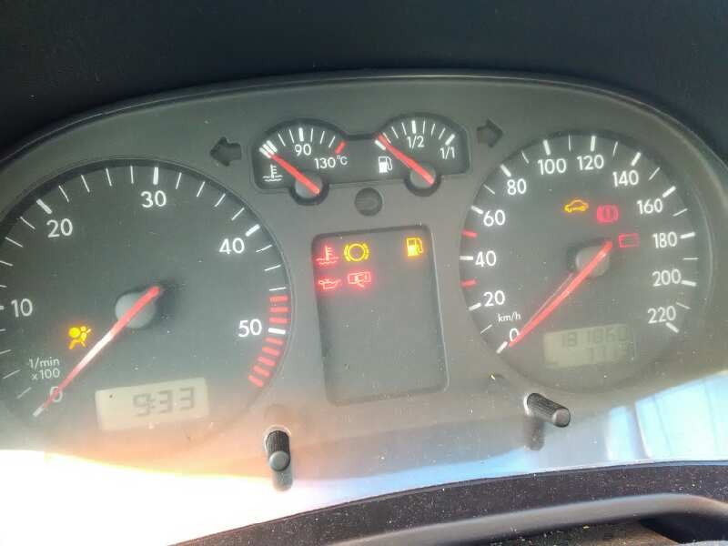 volkswagen golf iv berlina (1j1) del año 2002