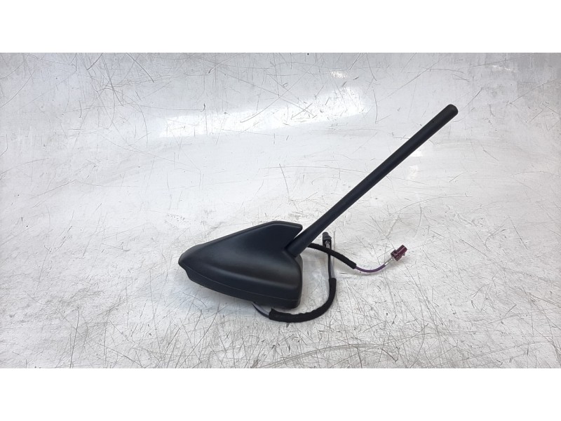 Recambio de antena para ford ecosport (cr6) 1.0 ecoboost cat referencia OEM IAM KN1519G461AB  