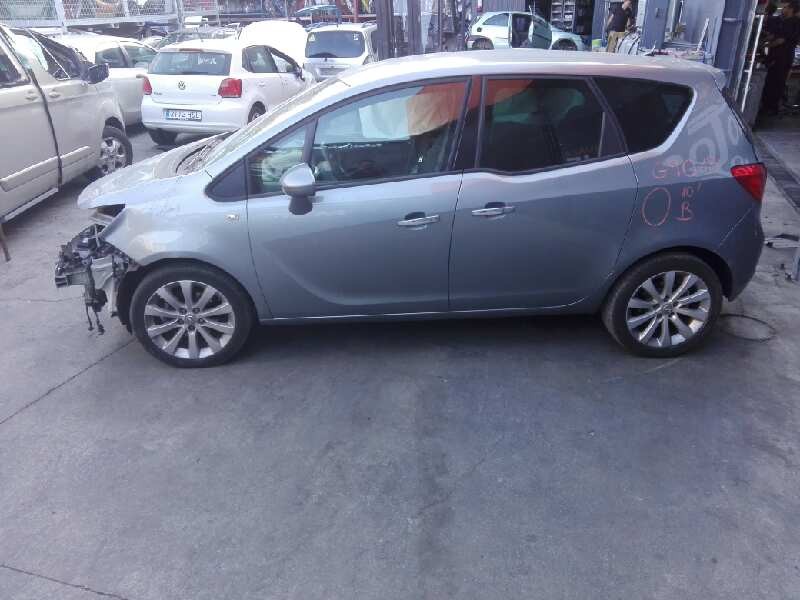 opel meriva b del año 2010