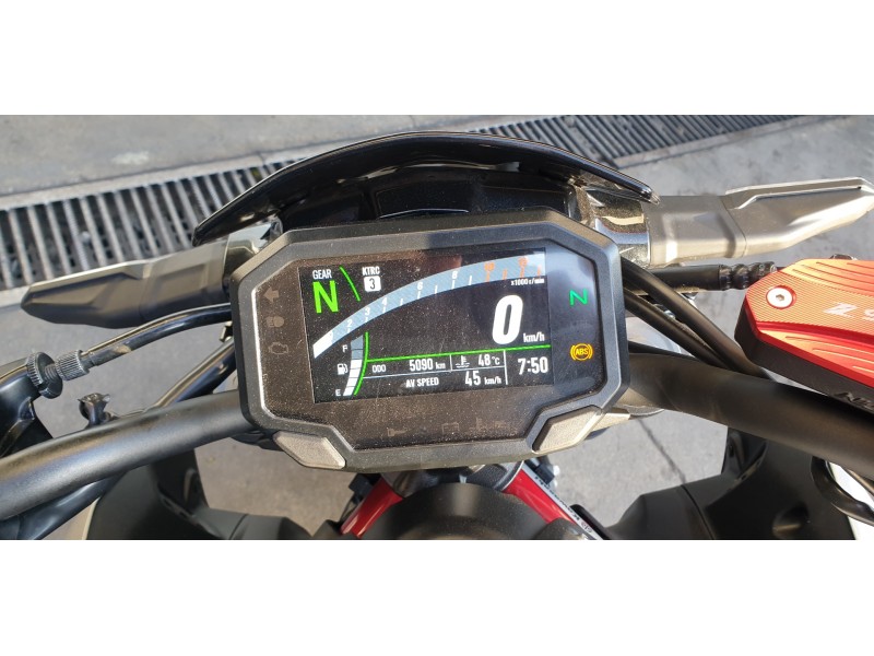 kawasaki z 900 del año 2022