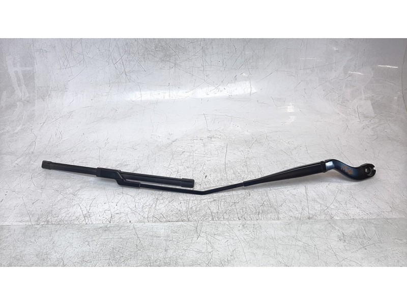 Recambio de brazo limpia delantero derecho para ford ecosport (cr6) 1.0 ecoboost cat referencia OEM IAM GN1517526DC  