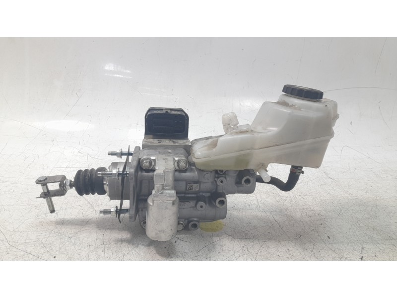 Recambio de bomba freno para toyota corolla (e21) hybrid style referencia OEM IAM 4705012580  