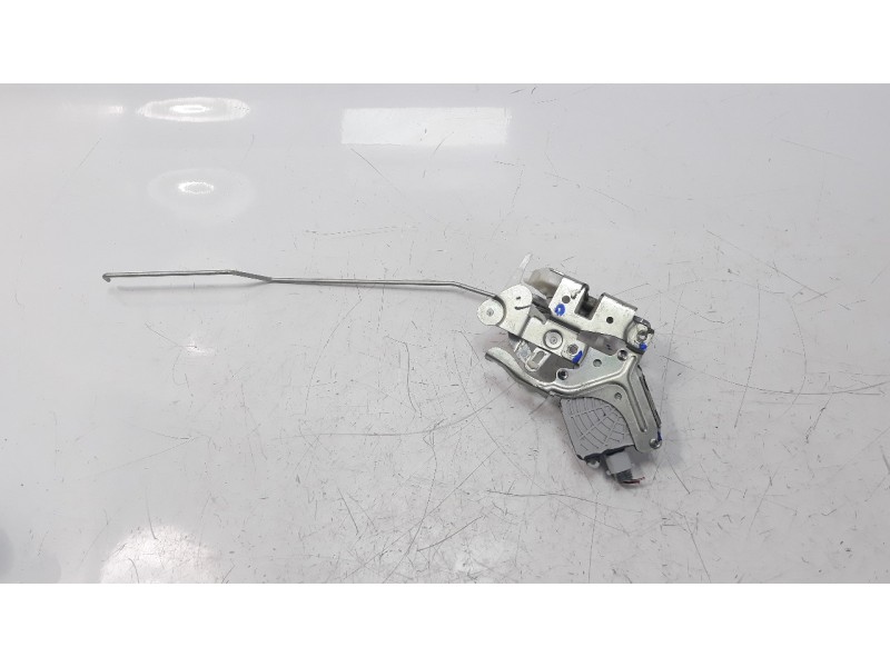 Recambio de cerradura puerta trasera derecha para mahindra kuv 100 2wd nxt referencia OEM IAM 0114DAZ00141N  