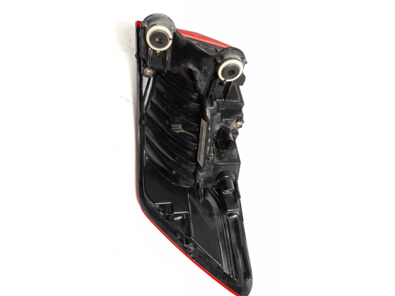 Recambio de piloto trasero izquierdo para audi a4 avant (8wd) referencia OEM IAM 8W9945069AA  