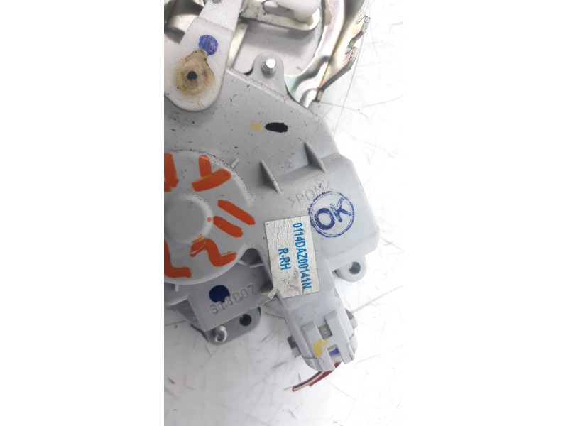 Recambio de cerradura puerta trasera derecha para mahindra kuv 100 2wd nxt referencia OEM IAM 0114DAZ00141N  