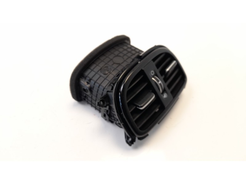 Recambio de rejilla aireadora para kia xceed 1.0 tgdi cat referencia OEM IAM 97040J7000  