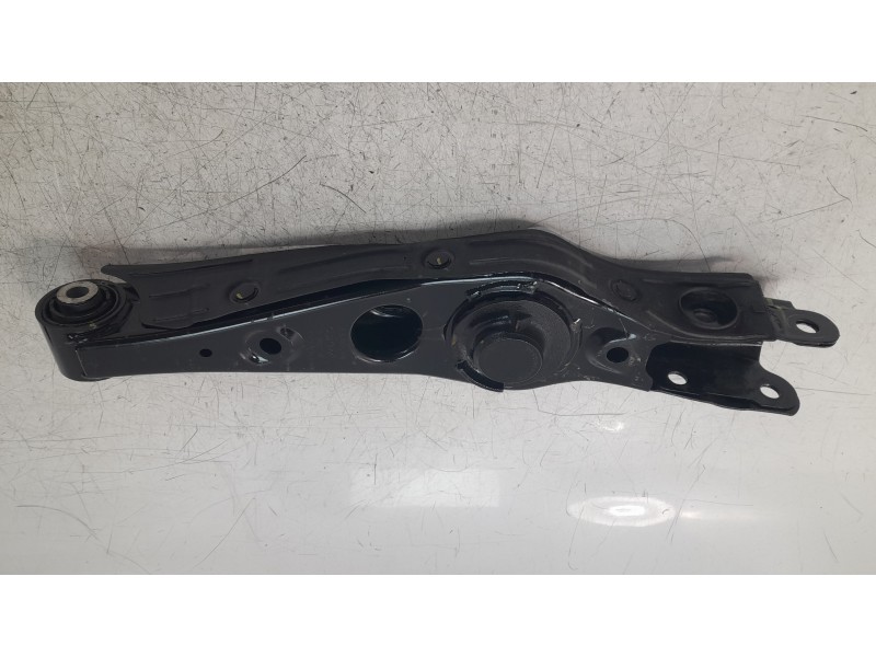 Recambio de brazo suspension inferior trasero derecho para hyundai tucson 1.6 crdi cat referencia OEM IAM 55220D3050  