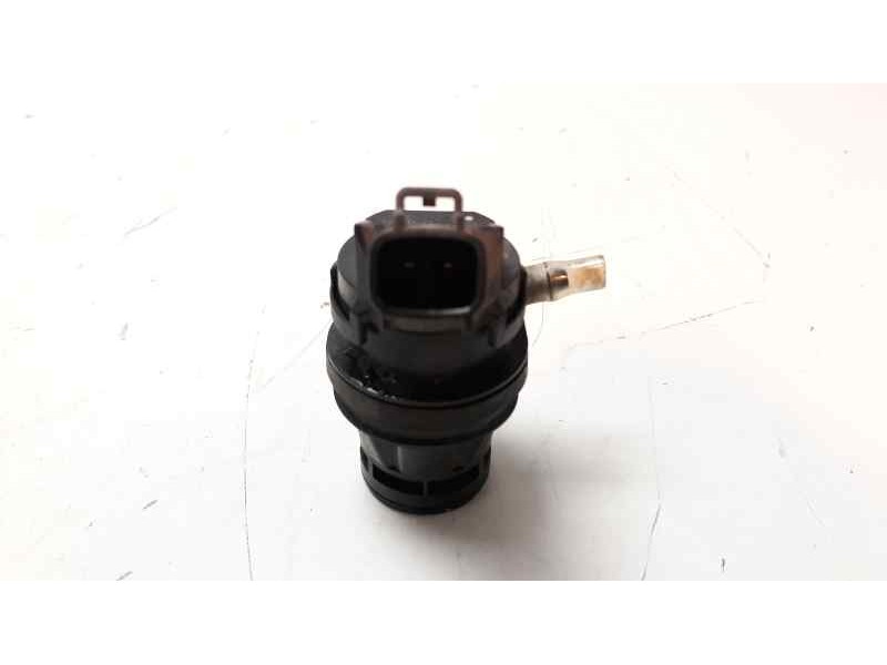 Recambio de bomba limpia para toyota rav 4 (a3) executive referencia OEM IAM 8533074010  