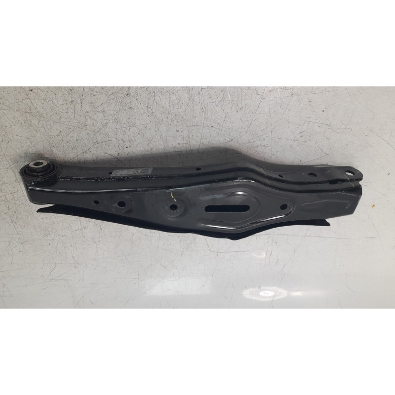 Recambio de brazo suspension inferior trasero derecho para hyundai tucson 1.6 crdi cat referencia OEM IAM 55220D3050  