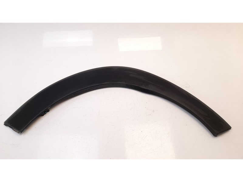 Recambio de aletin delantero derecho para hyundai tucson 1.6 cat referencia OEM IAM 87714D7000  