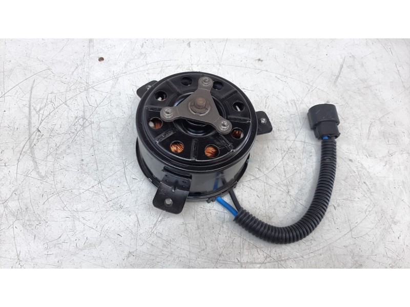 Recambio de electroventilador para kia stonic (ybcuv) business referencia OEM IAM A005564  