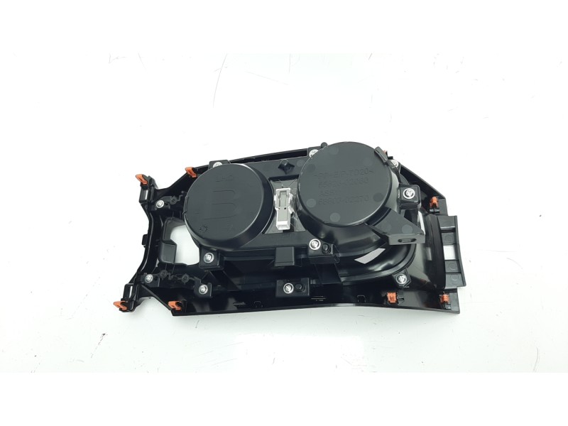 Recambio de cenicero para toyota corolla (e21) referencia OEM IAM 5562602060 5880302270 