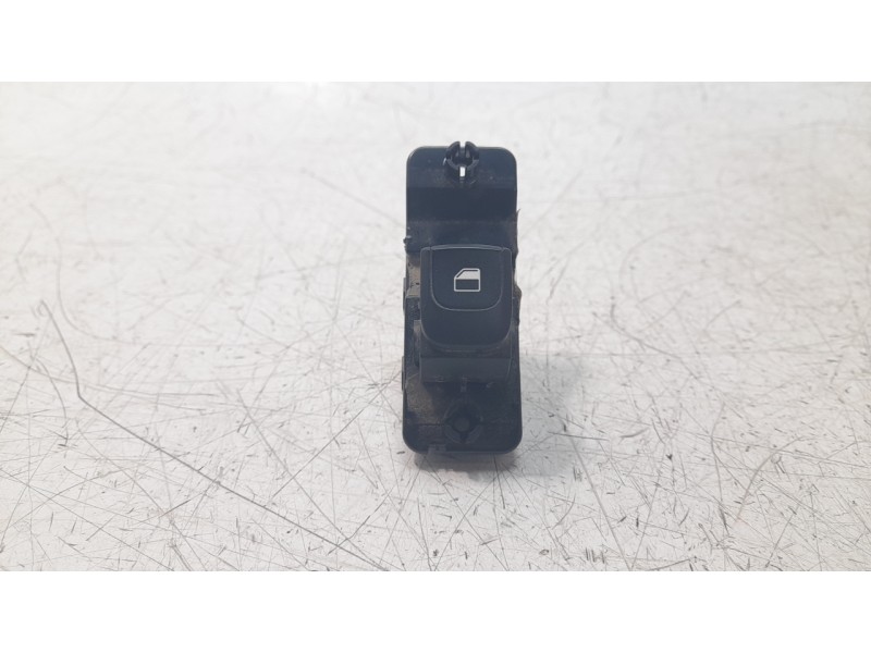 Recambio de mando elevalunas delantero derecho para kia stonic (ybcuv) business referencia OEM IAM 93575H8000 IAF890087KH 