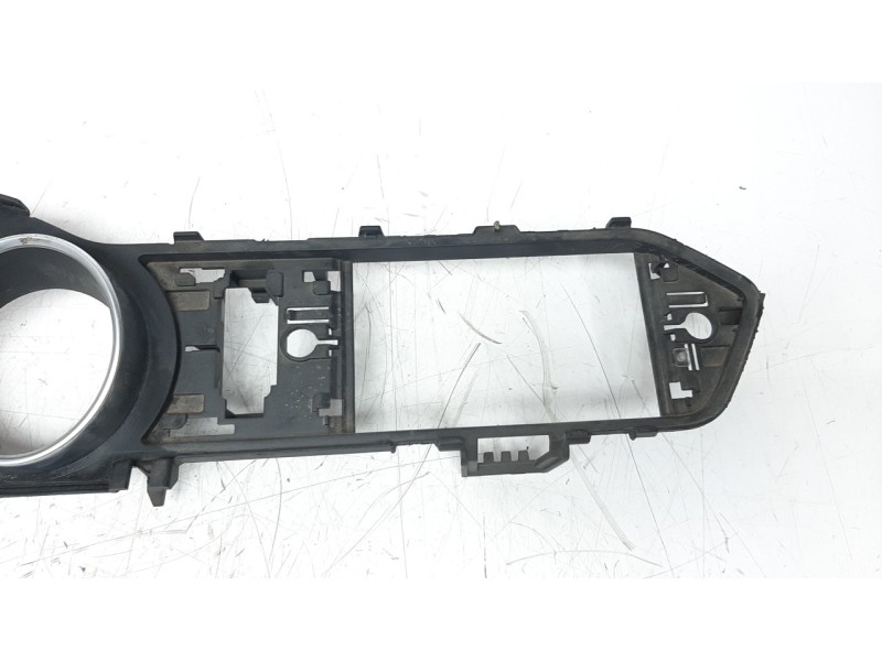 Recambio de moldura para mercedes-benz clase c (w204) coupe c 220 cdi blueefficiency (204.302) referencia OEM IAM A2046890039  