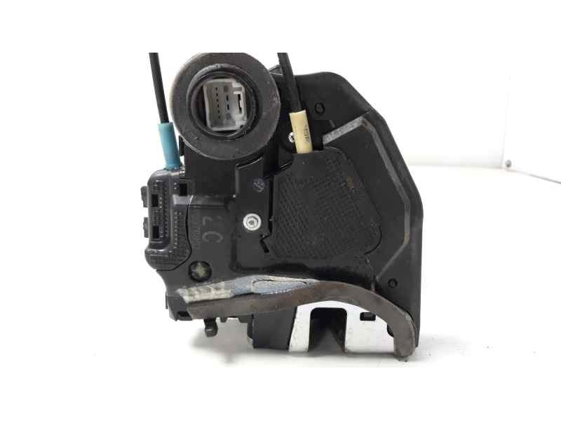 Recambio de cerradura puerta trasera derecha para toyota rav 4 (a3) executive referencia OEM IAM 6905042021  