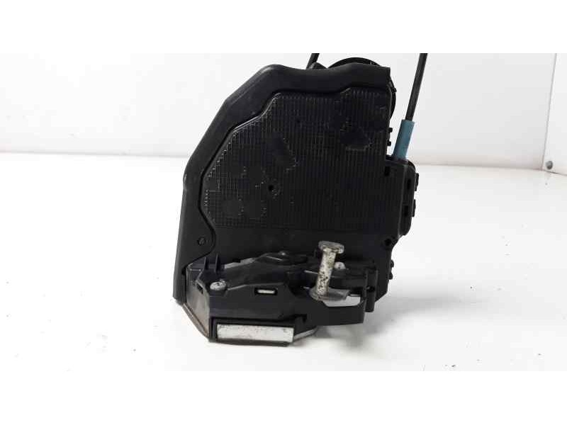 Recambio de cerradura puerta trasera derecha para toyota rav 4 (a3) executive referencia OEM IAM 6905042021  