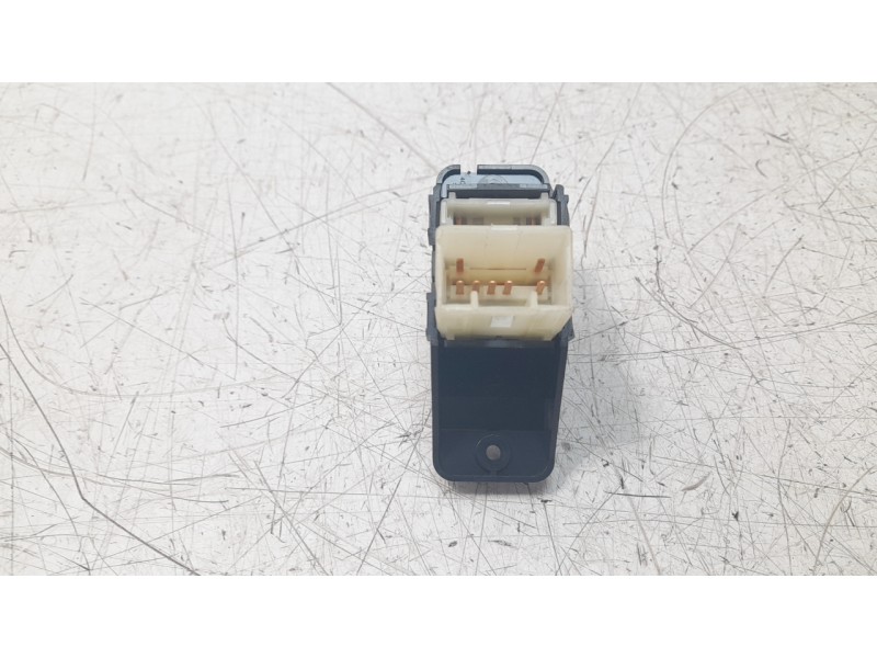 Recambio de mando elevalunas trasero derecho para kia stonic (ybcuv) business referencia OEM IAM 93590H8000  