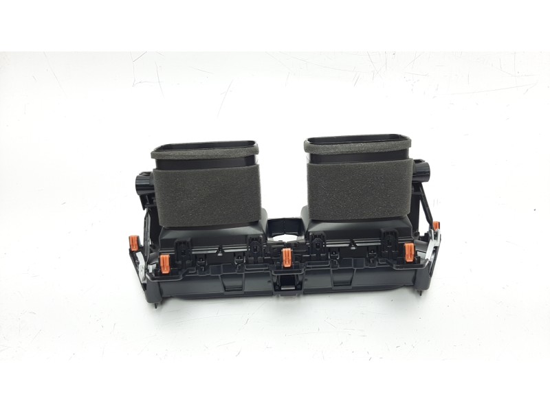 Recambio de rejilla aireadora para toyota corolla (e21) referencia OEM IAM 5567002830 5567002840 