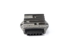 Recambio de alternador para piaggio (vespa) vespa 125 sprint 3v referencia OEM IAM 7811  