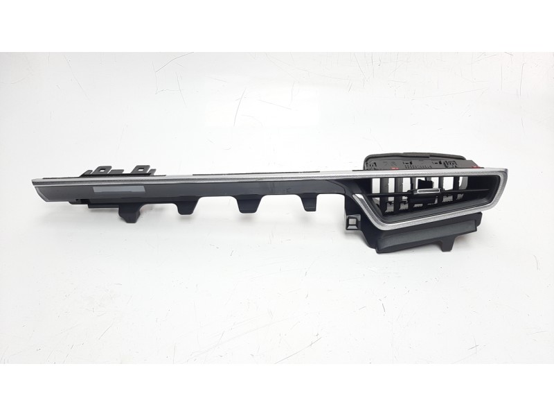 Recambio de rejilla aireadora para toyota corolla (e21) referencia OEM IAM 5566002510 5566002520 