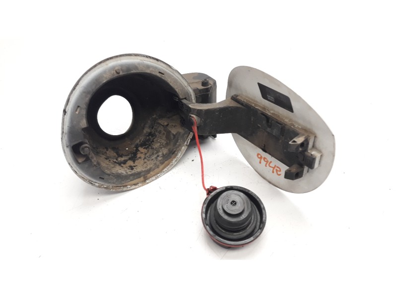 Recambio de tapa exterior combustible para opel astra j lim. selective referencia OEM IAM 13348041  