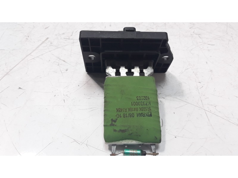 Recambio de resistencia calefaccion para mahindra kuv 100 2wd nxt referencia OEM IAM 1203JA0140N  