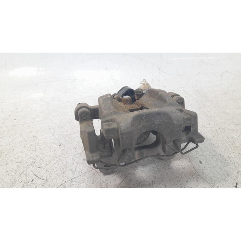 Recambio de pinza de freno trasera derecha para land rover discovery sport 2.0 td4 cat referencia OEM IAM JK722K327AA  