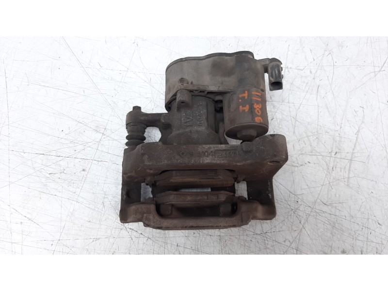 Recambio de pinza de freno trasera izquierda para citroen c4 picasso 1.2 12v e-thp referencia OEM IAM AE777006  