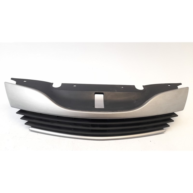 Recambio de rejilla delantera para renault laguna ii (bg0) 1.9 dci diesel referencia OEM IAM 8200012581 107193705 RN0842001