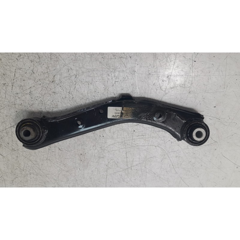 Recambio de brazo suspension superior trasero izquierdo para hyundai tucson 1.6 crdi cat referencia OEM IAM 55100D3050  