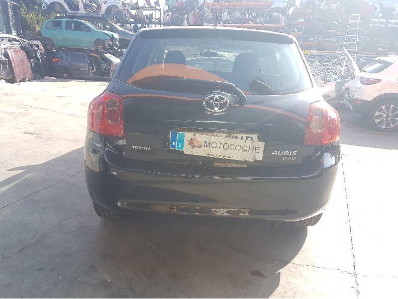 toyota auris del año 2007