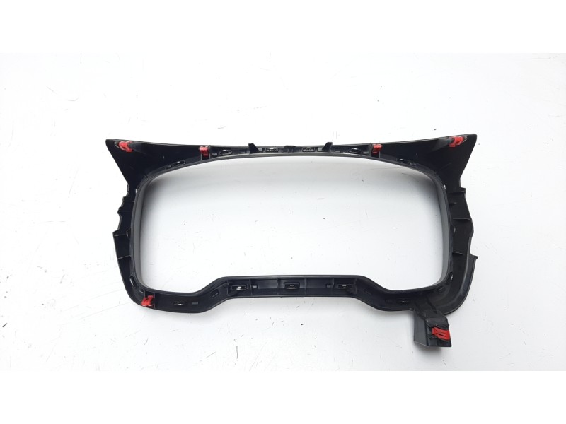 Recambio de moldura para toyota corolla (e21) referencia OEM IAM 5541102810 5541102C10 